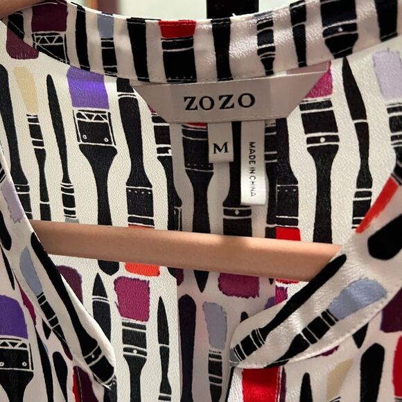 EUC ZoZo Medium Women's Multicolor Printed Paint Brushes Top #155 - Picture 2 of 5